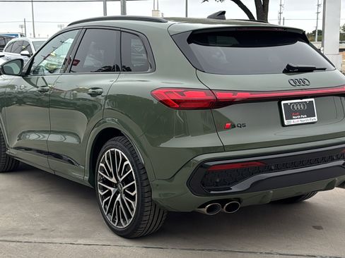 New 2025 Audi SQ5 Prestige image 5