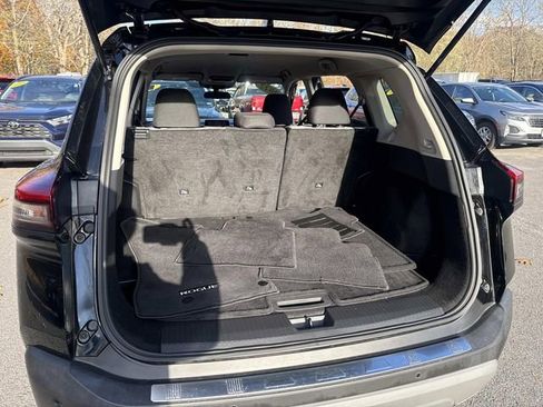 Used 2022 Nissan Rogue SV image 8
