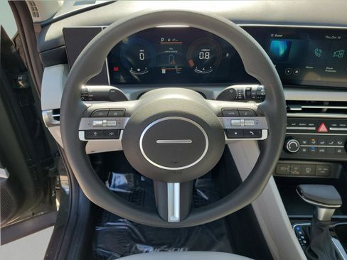 New 2026 Hyundai Tucson SE image 24