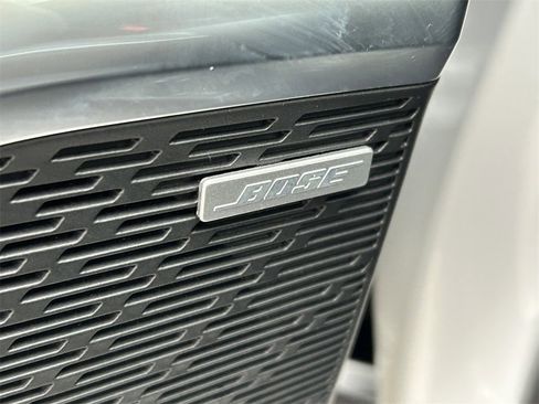 Used 2025 Buick Enclave Preferred image 28