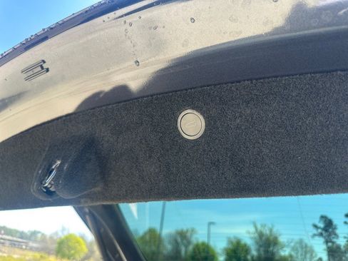 Used 2024 Tesla Model X image 7