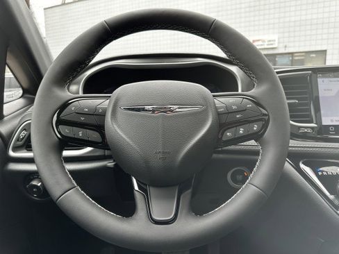 New 2026 Chrysler Pacifica Select w/ S Appearance Package image 23