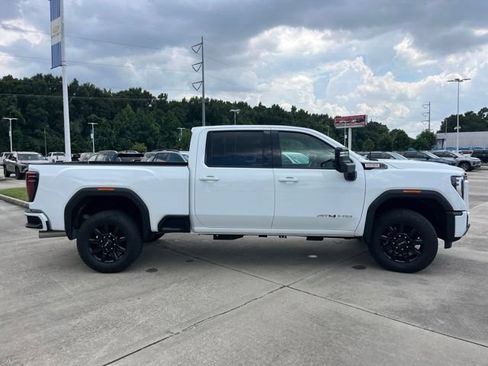 Used 2026 GMC Sierra 2500 AT4 AWD/4WD image 10