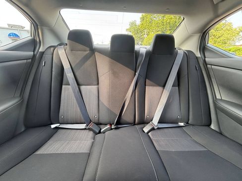 Used 2025 Nissan Sentra SV FWD image 35