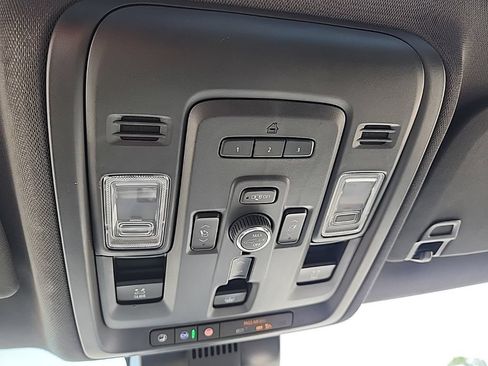 Certified 2024 Chevrolet Tahoe High Country w/ Premium Package AWD/4WD image 16