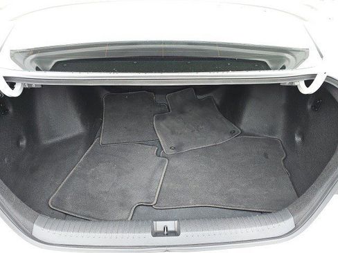 Used 2023 Honda Accord Touring image 18