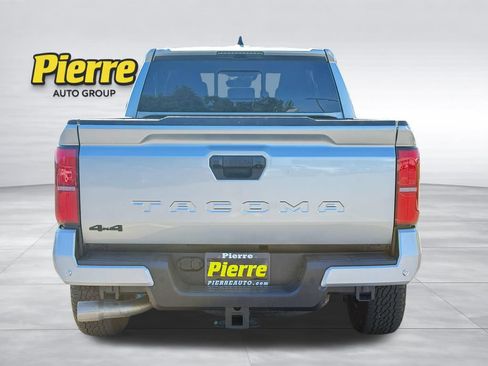 Used 2024 Toyota Tacoma TRD Off-Road w/ TRD Off Road Upgrade Package AWD/4WD image 6