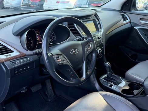 Used 2017 Hyundai Santa Fe Limited FWD image 21