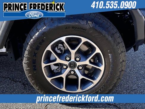 Used 2025 Jeep Wrangler Sport S image 9