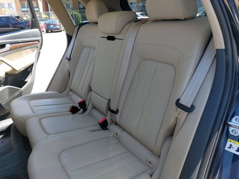 Used 2018 Audi Q5 Premium Plus w/ Premium Plus Package AWD/4WD image 14