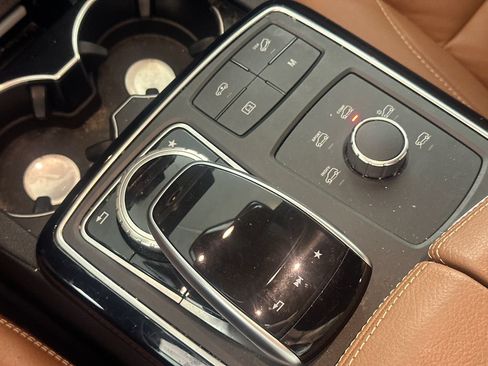 Used 2017 Mercedes-Benz GLS 450 4MATIC image 7