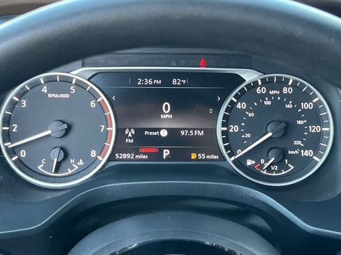 Used 2022 Nissan Rogue SV image 32