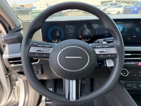 Used 2025 Hyundai Sonata SEL FWD image 16