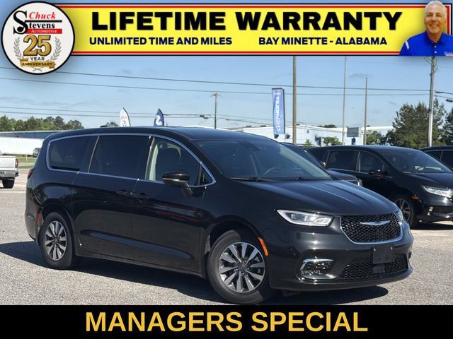 Used 2023 Chrysler Pacifica Touring-L FWD image 1