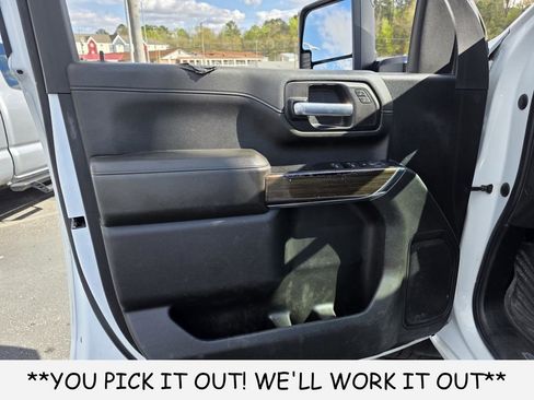 Used 2023 Chevrolet Silverado 2500 LT w/ Convenience Package AWD/4WD image 12