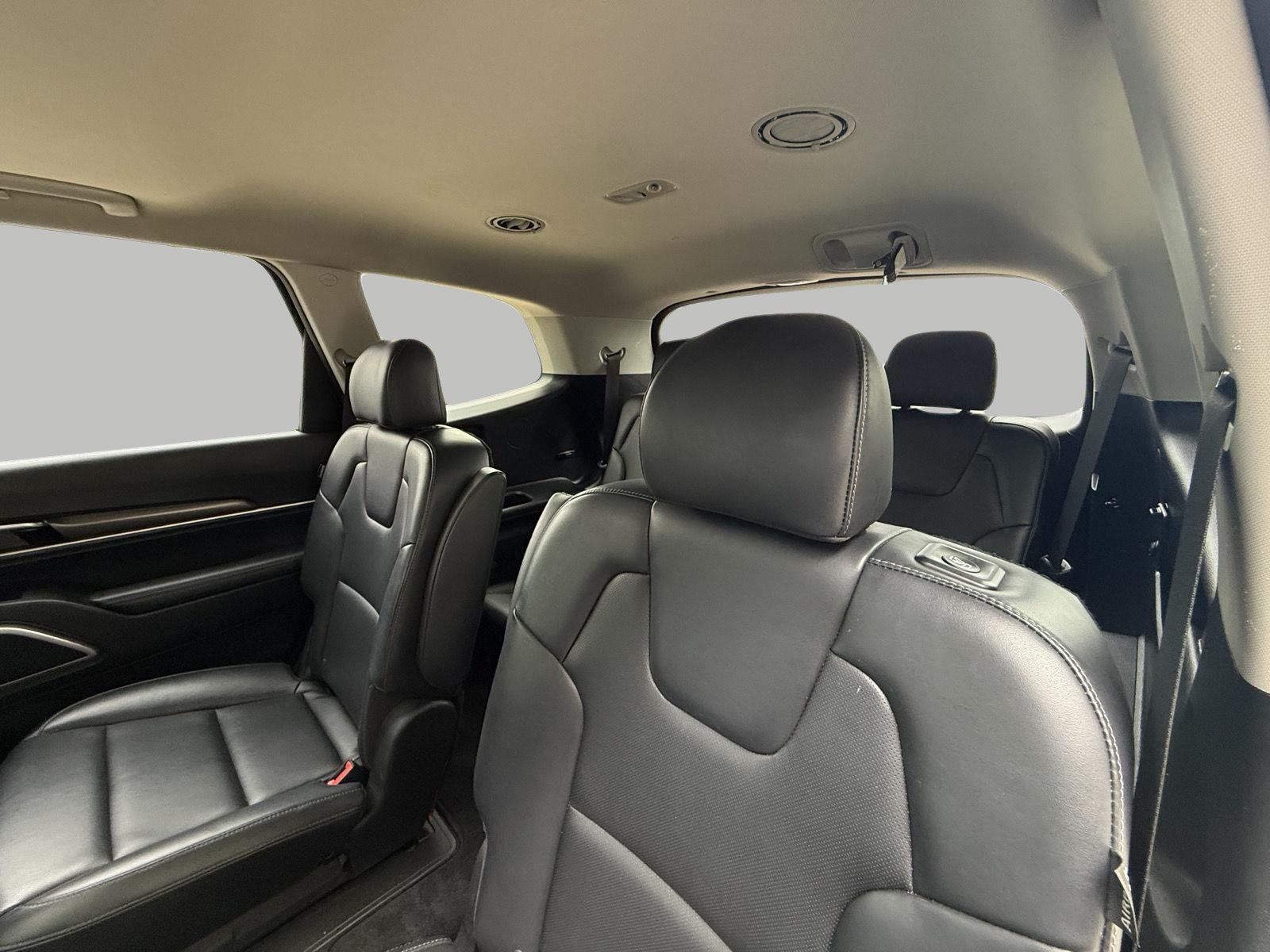 Used 2025 Kia Telluride S AWD/4WD image 28