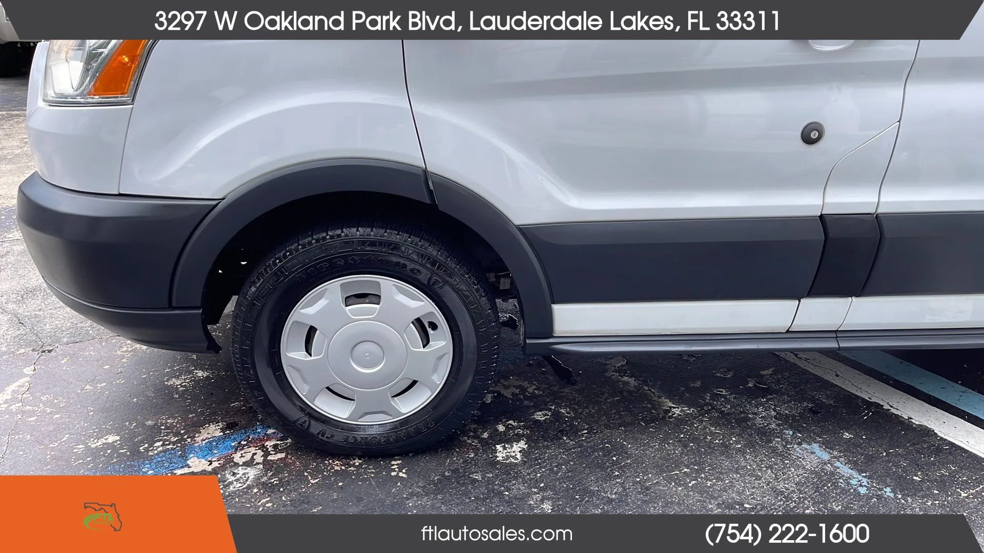 Used 2015 Ford Transit 150 130 Low Roof w/ Exterior Upgrade Package RWD image 16