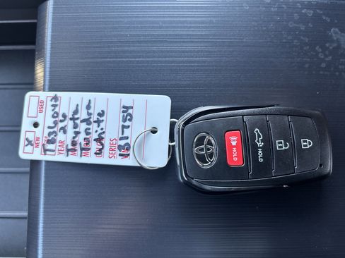 New 2026 Toyota Tundra Platinum image 28