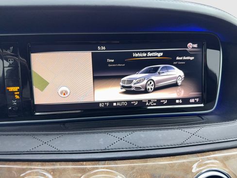 Used 2014 Mercedes-Benz S 550 Sedan w/ Sport Package image 25