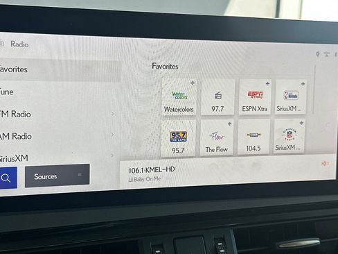 Certified 2023 Lexus ES 300h w/ Premium Package FWD image 22