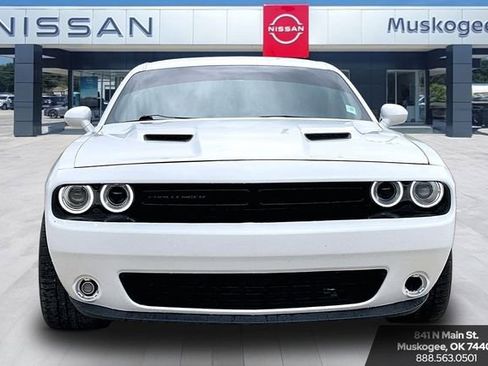 Used 2018 Dodge Challenger SXT w/ Blacktop Package RWD image 2