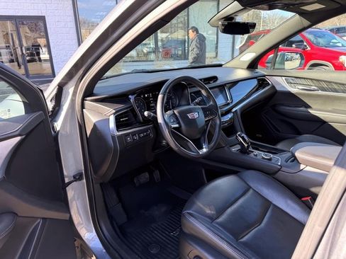 Used 2020 Cadillac XT6 Premium Luxury image 15