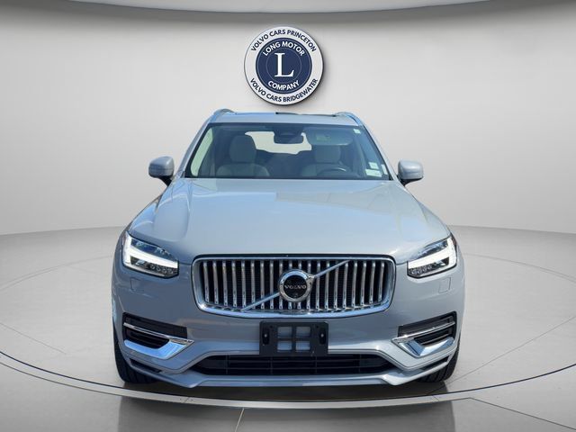 Used 2025 Volvo XC90 T8 Plus AWD/4WD image 12