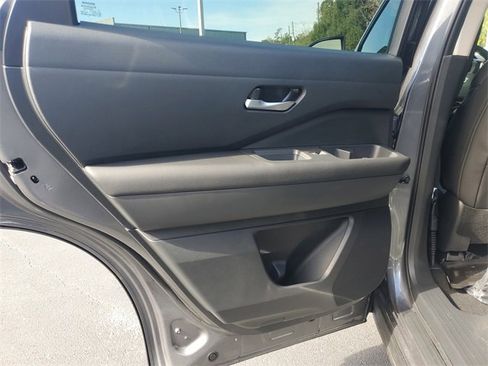 New 2026 Nissan Pathfinder SL image 7