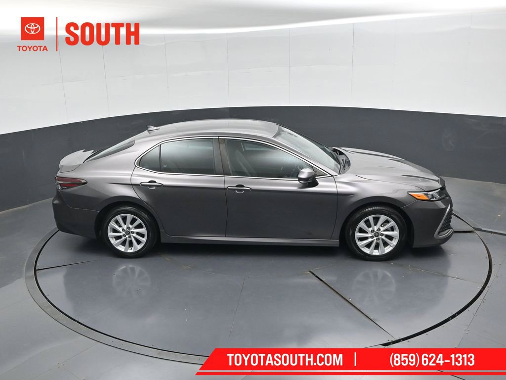 Used 2022 Toyota Camry LE FWD image 43