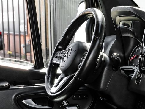 Used 2021 Mercedes-Benz Sprinter 3500 image 12