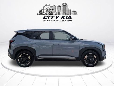 New 2027 Kia Seltos S FWD image 8
