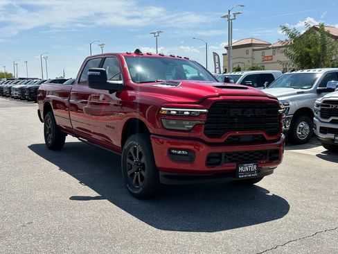 New 2026 RAM 2500 Laramie AWD/4WD image 8