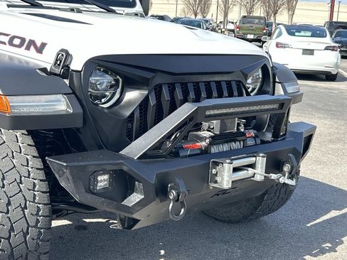 Used 2022 Jeep Wrangler Unlimited Rubicon w/ Dual Top Group AWD/4WD image 14