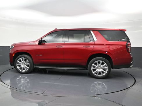 Used 2023 Chevrolet Tahoe High Country RWD image 2