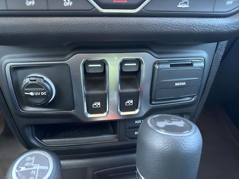 New 2026 Jeep Wrangler Sport AWD/4WD image 30