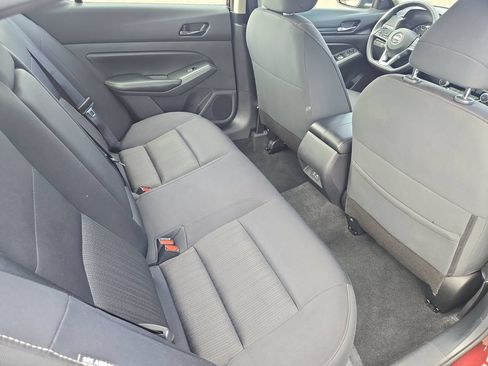 Certified 2024 Nissan Altima 2.5 SV FWD image 11