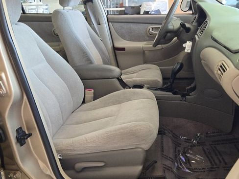 Used 1998 Oldsmobile Intrigue FWD image 3