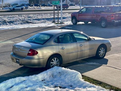 Used 2005 Buick LaCrosse CXL w/ Gold Convenience Package image 5