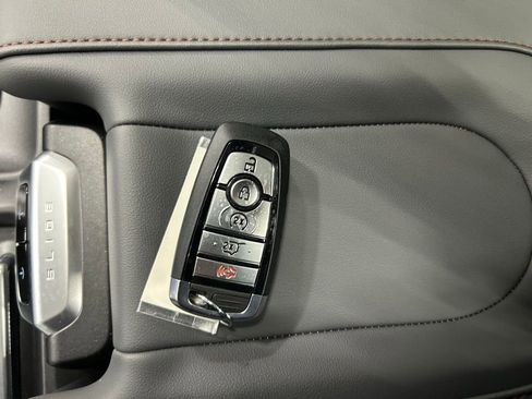 New 2025 Ford Expedition Max Active image 24