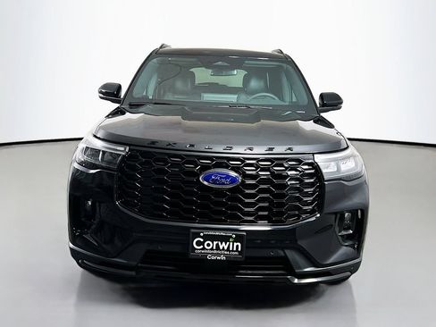 New 2026 Ford Explorer ST-Line w/ ST-Line Street Pack AWD/4WD image 4