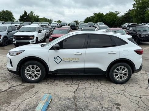 Used 2026 Ford Escape Active AWD/4WD image 3