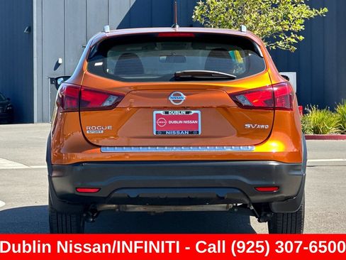 Used 2017 Nissan Rogue Sport SV AWD/4WD image 5