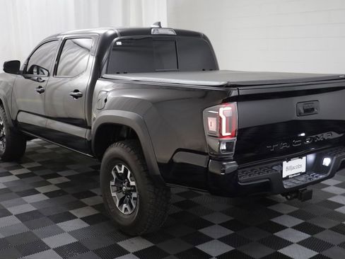 Used 2023 Toyota Tacoma TRD Off-Road image 15