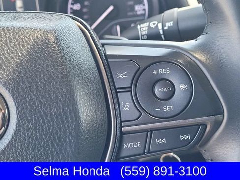 Used 2022 Toyota Camry SE w/ Carpet Mat Package (TMS) FWD image 15