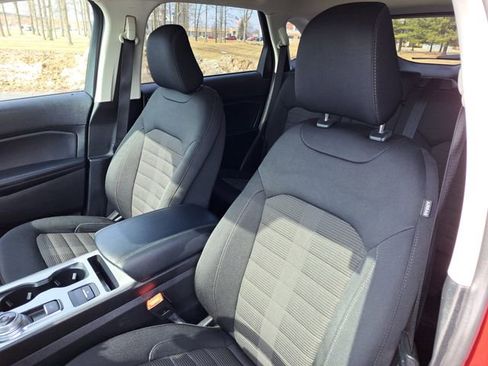 Certified 2022 Ford Edge SEL image 9