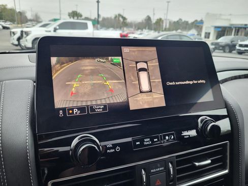 Used 2022 Nissan Armada Platinum w/ Captain's Chairs Package image 23