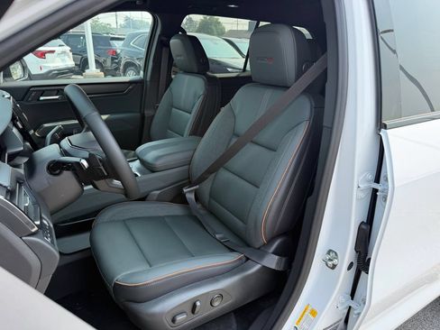 New 2026 GMC Acadia AT4 AWD/4WD image 10