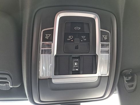 Used 2019 RAM 1500 Laramie w/ Sport Appearance Package image 14