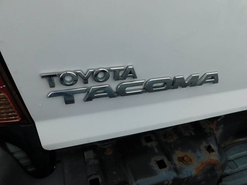 Used 2014 Toyota Tacoma 2WD Access Cab image 7