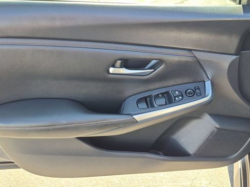 Used 2023 Nissan Sentra SR FWD image 25